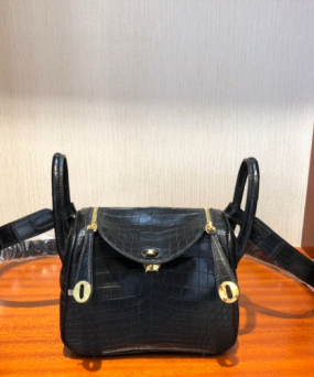 에르메스 미니 린디백 블랙 금장 악어가죽